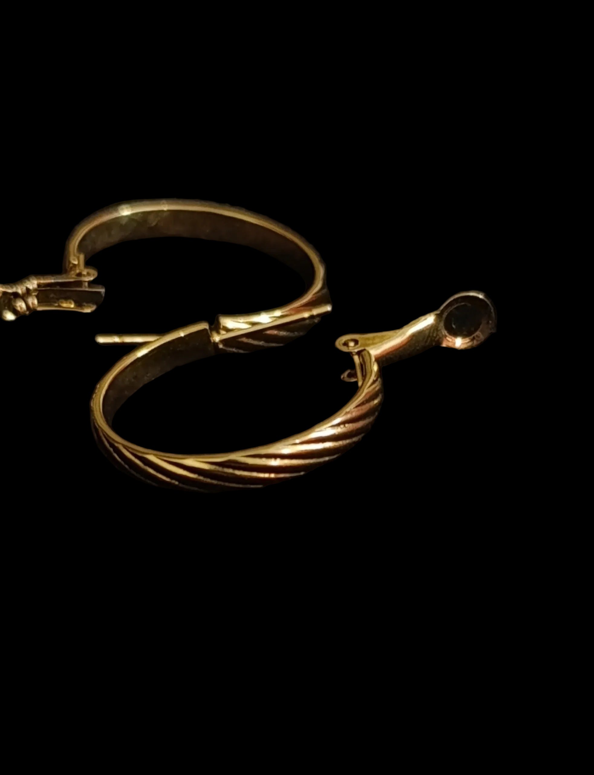 twisted gold-tone hoop earrings