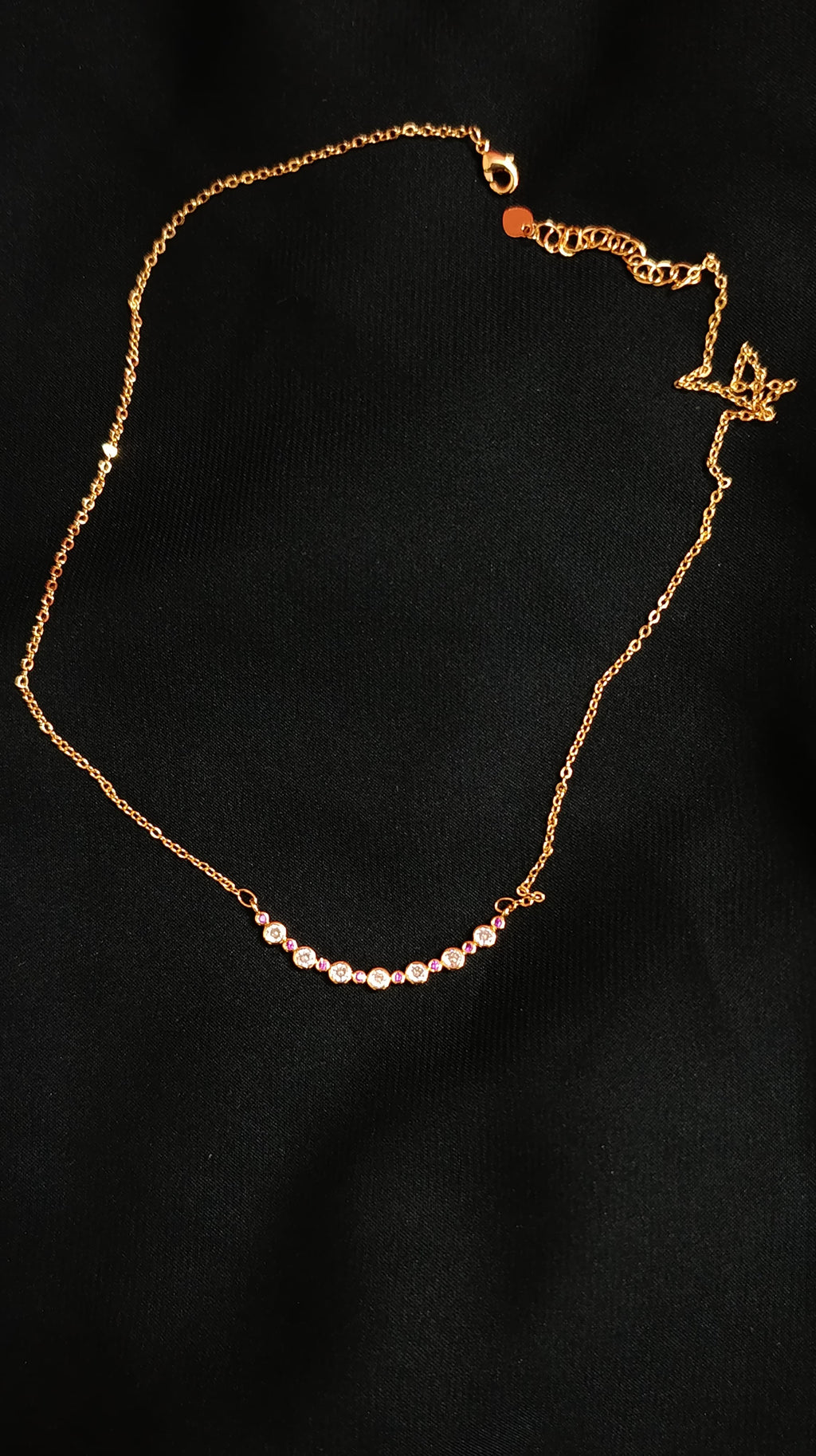 The Rosé Arch Necklace