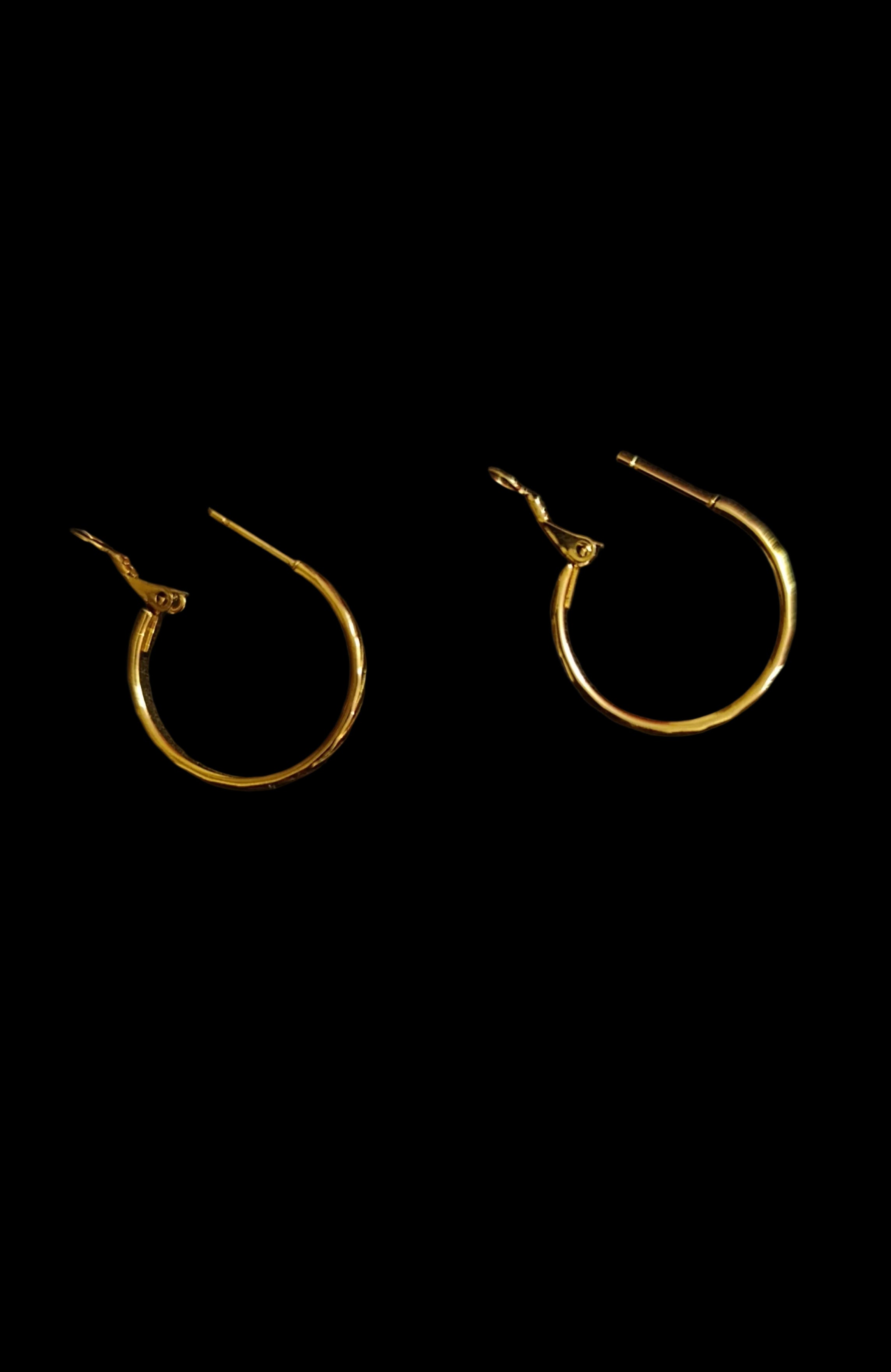 twisted gold-tone hoop earrings