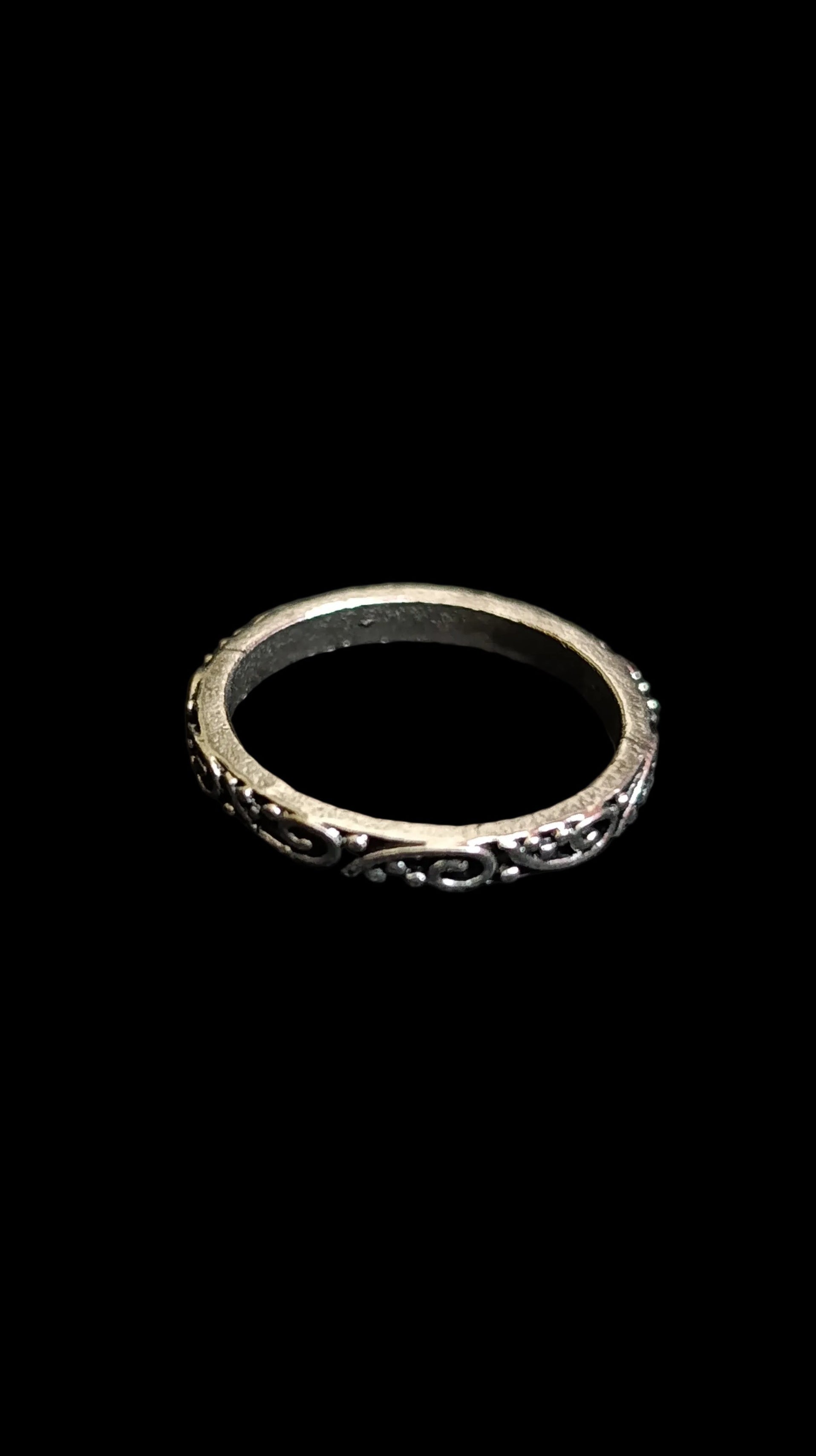 Elowen Band ring
